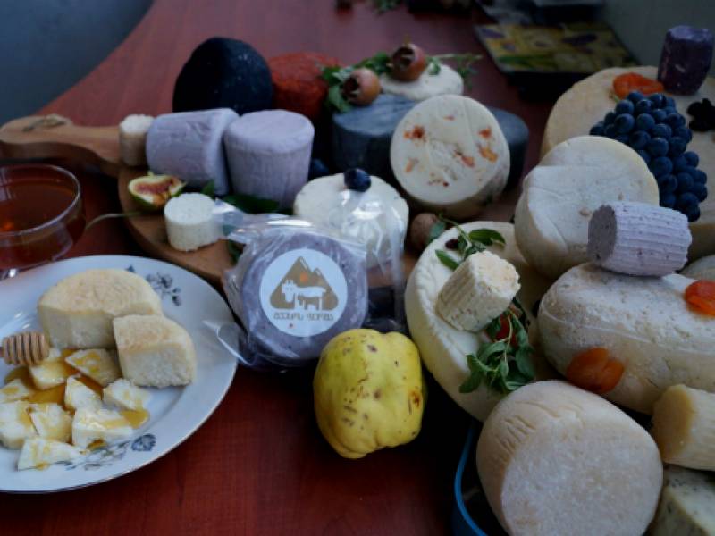 ლეჩხუმში რძის გადამამუშავებელი საწარმო ფუნქციონირებს და ნატურალურ პროდუქციას...